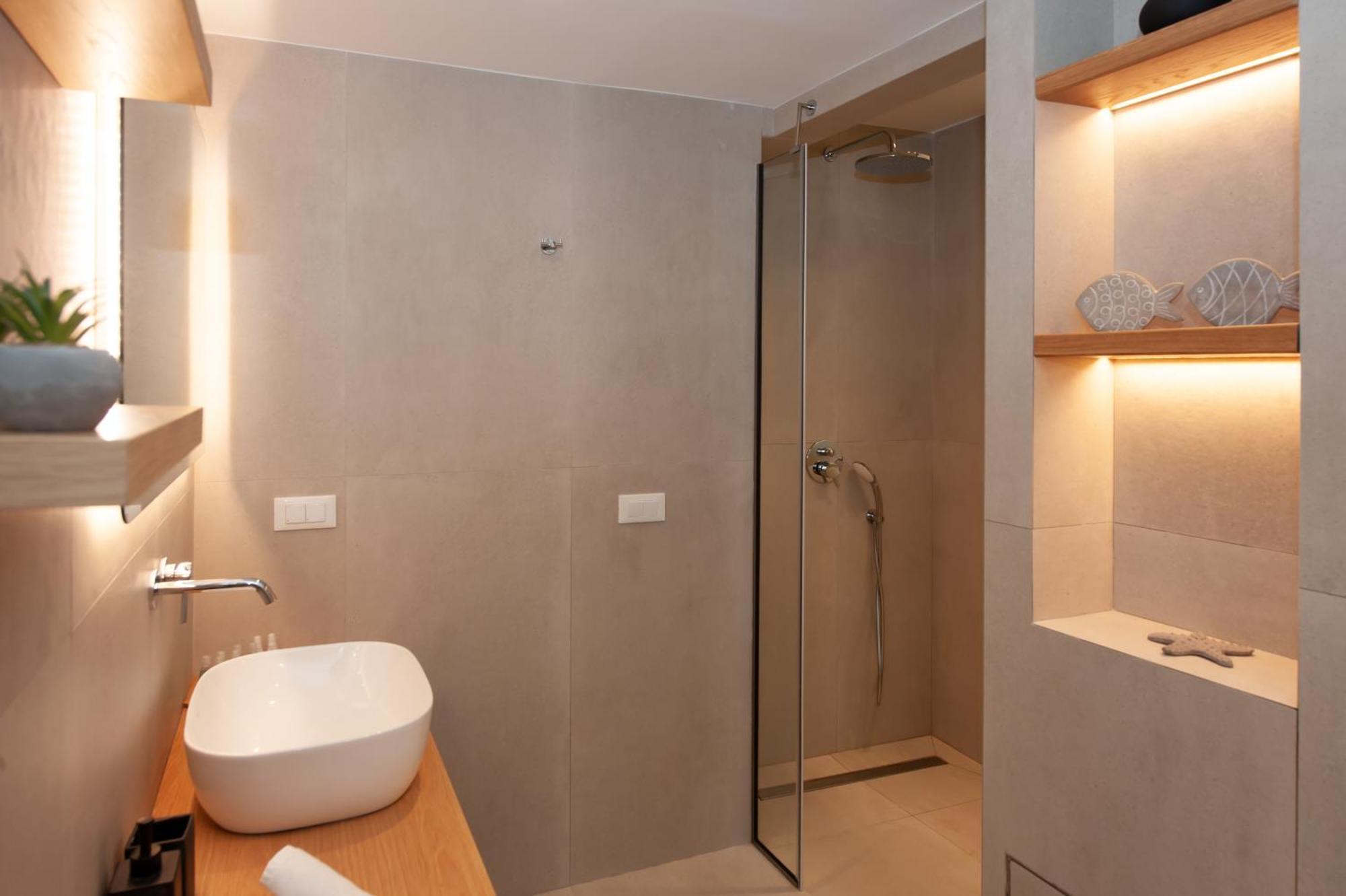 Superior Familienstudio mit Meer- und Poolblick (2 Erwachsene + 2 Kinder)